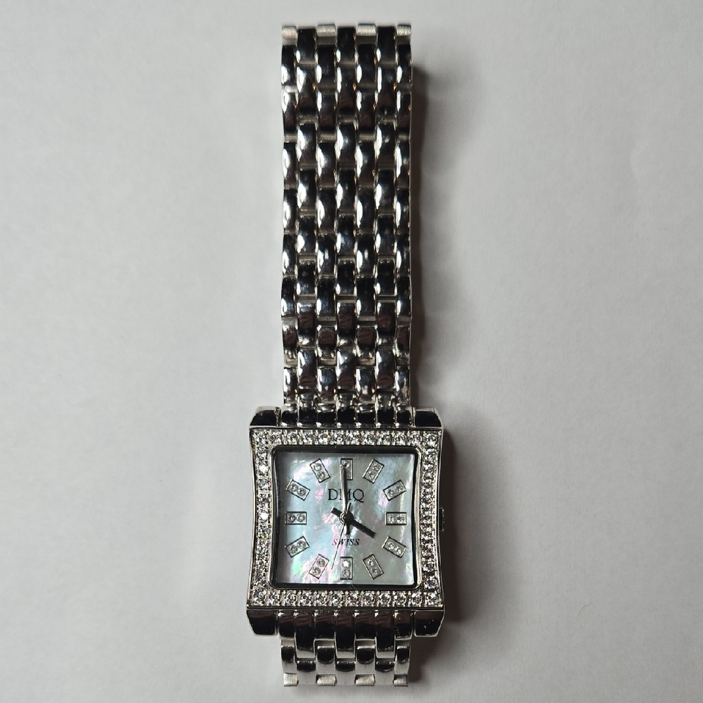 DMQ‎ Ladies Watch - Untested - Picture 2 of 9